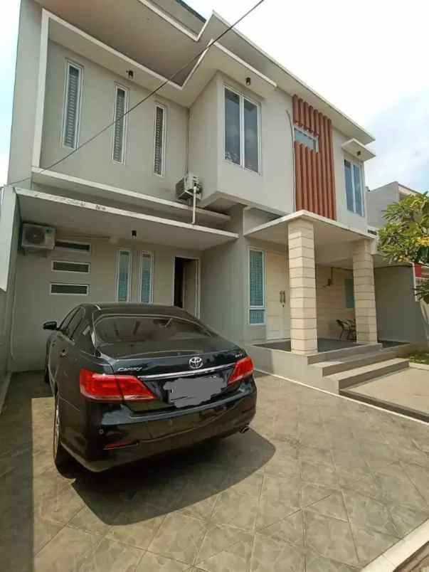 Rumah Minimalis Dalam Komplek Elite Billymoon Pondok Kelapa Jakarta