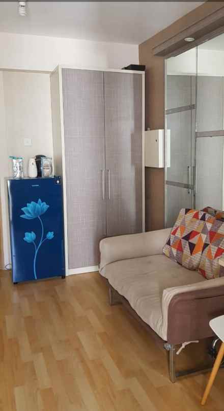 apartemen educity 2 unit jadi 1 tower yale