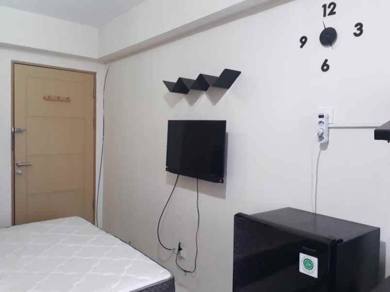 apartemen educity full furnished siap huni view pool