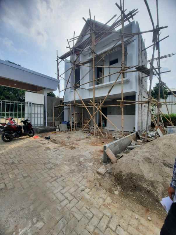 cluster mewah 2 lantai 700 jutaan di jatiasih bekasi