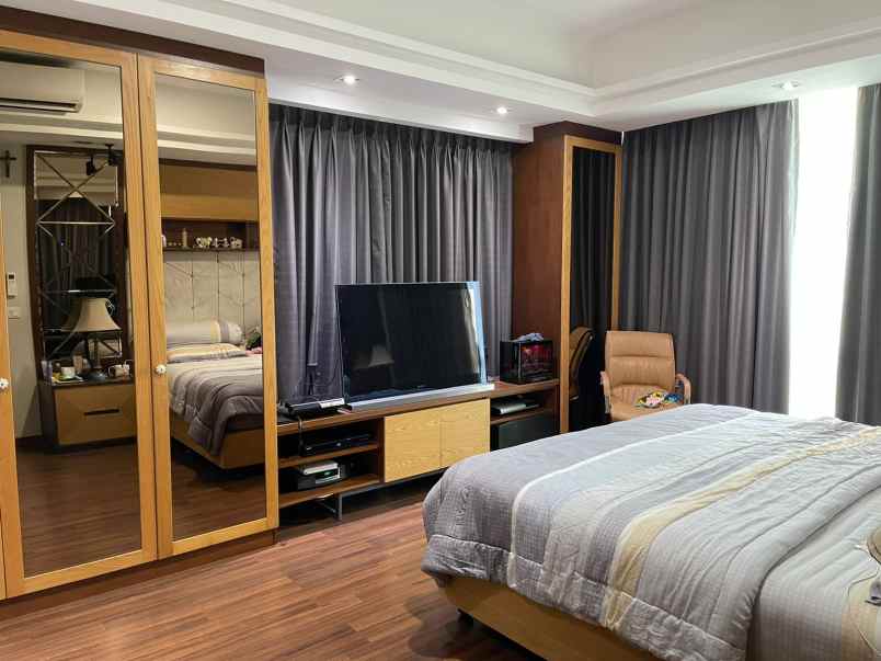 dijual apartemen apt the kensington kelapa