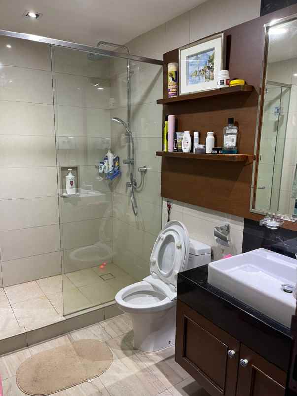 dijual apartemen apt the kensington kelapa