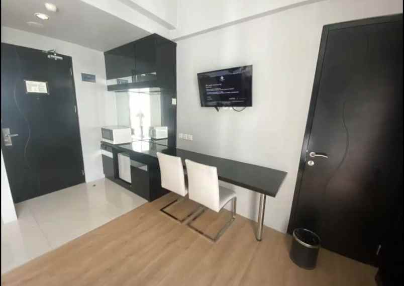 dijual apartemen grand darmo suite