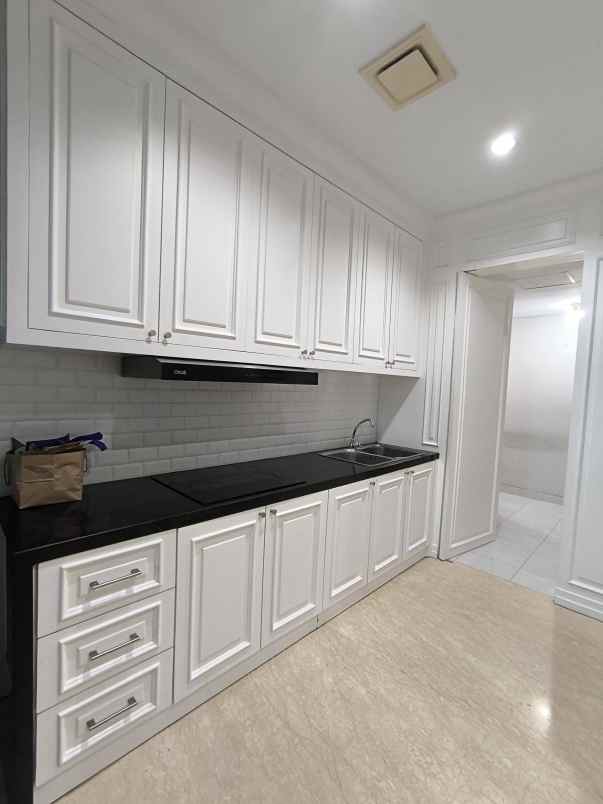 dijual apartemen the voila mayjen sungkono