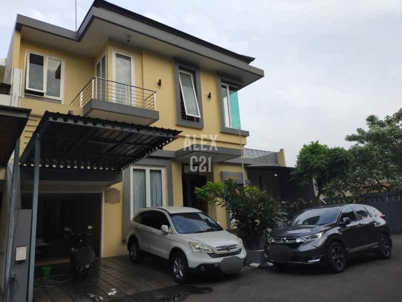 dijual bu rumah town house pejaten barat