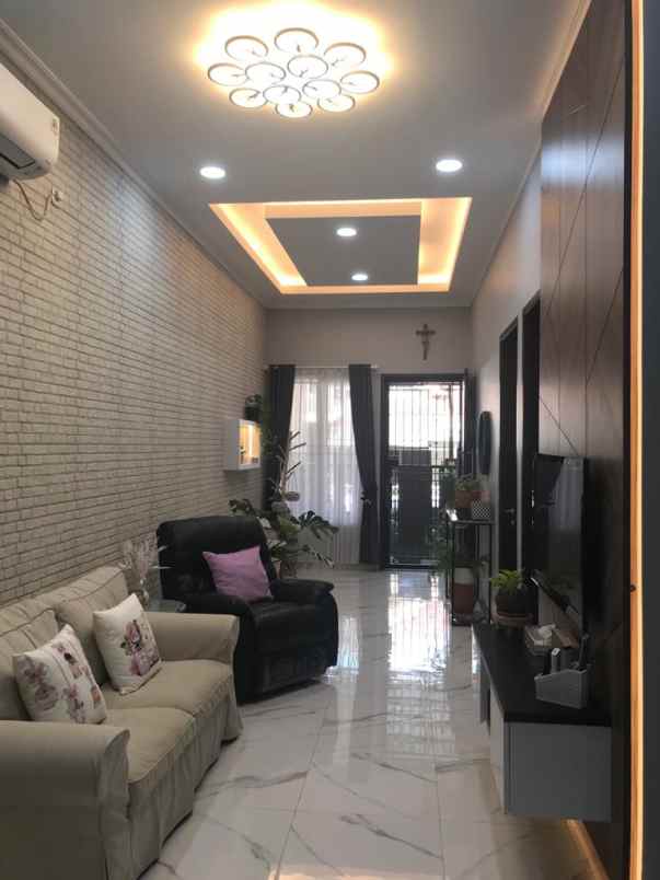 dijual cepat rumah citra garden 2 jakarta pusat