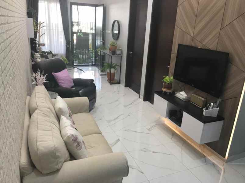 dijual cepat rumah citra garden 2 jakarta pusat