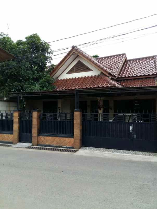 dijual cepat rumah depok kota