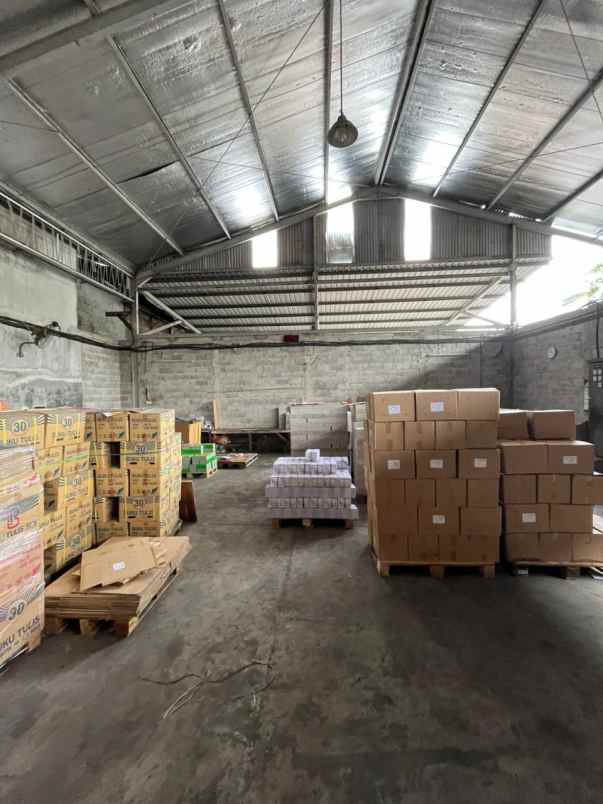 dijual gudang dan tanah di raya pogot