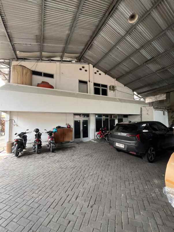 dijual gudang dan tanah di raya pogot