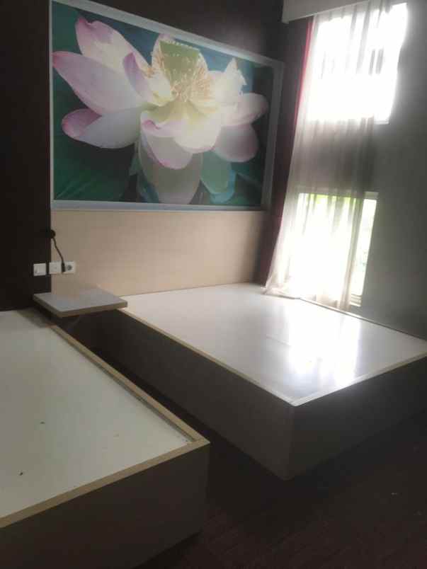 dijual hotel bintang 3 lokasi jakarta selatan