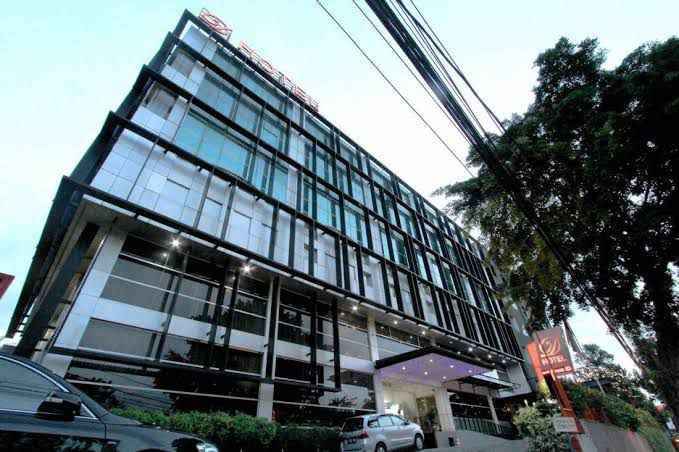 dijual hotel bintang 3 lokasi jakarta selatan