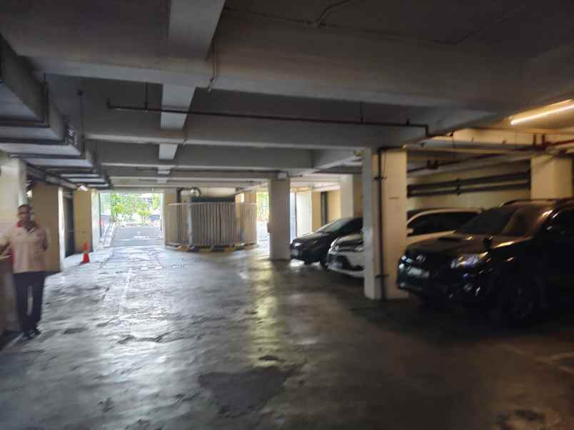 dijual hotel jalan bandengan