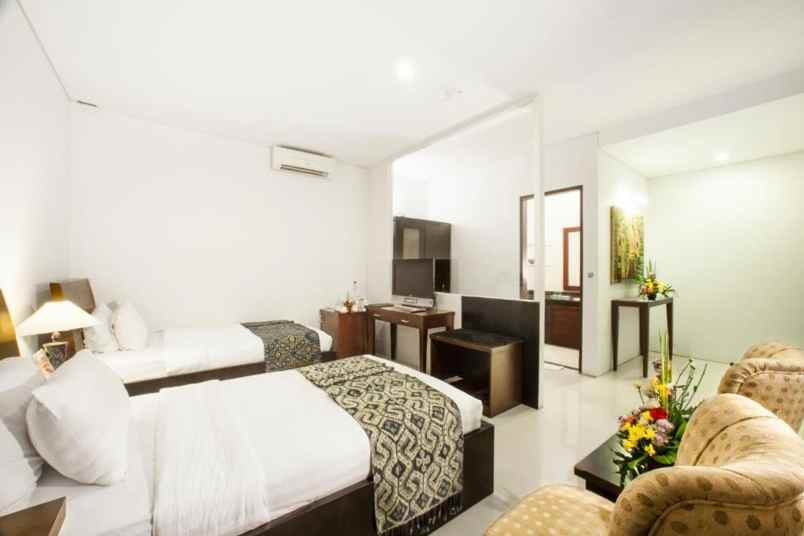 dijual hotel jl puri grenceng tuban kec