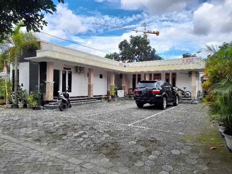 dijual hotel jl raya ringroud utara