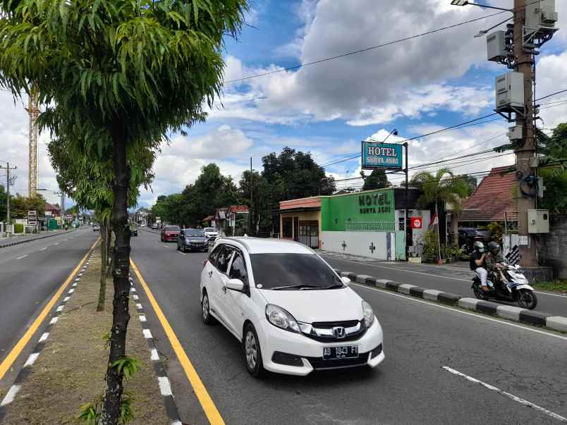 dijual hotel jl ringroad utara no 14