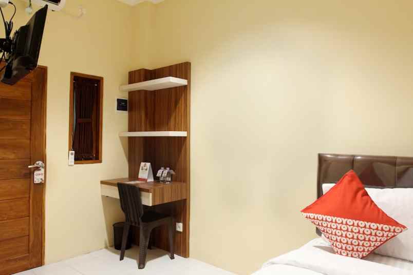 dijual hotel pejaten barat kec pasar