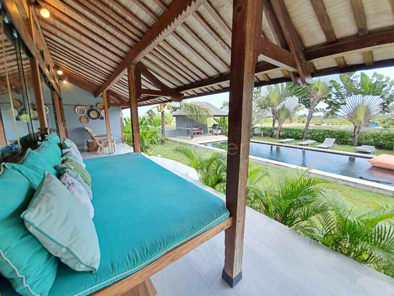 dijual javanese wooden villa view sawah lokasi nyanyi