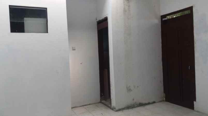 dijual kost dinoyo