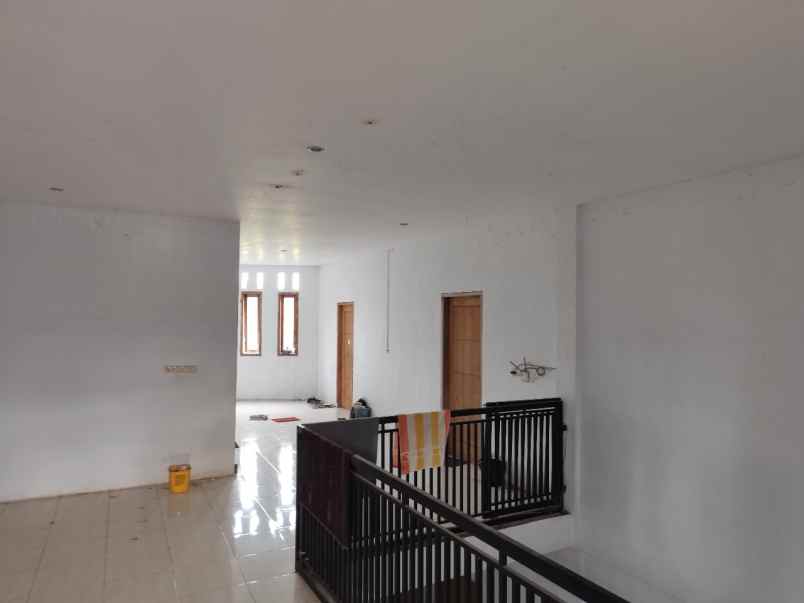 dijual kost jalan diponegoro