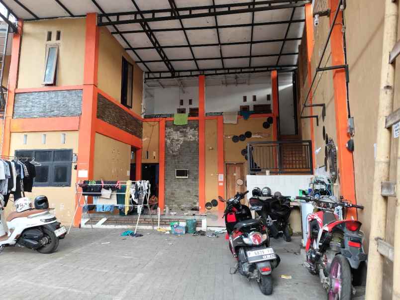 dijual kost jalan diponegoro