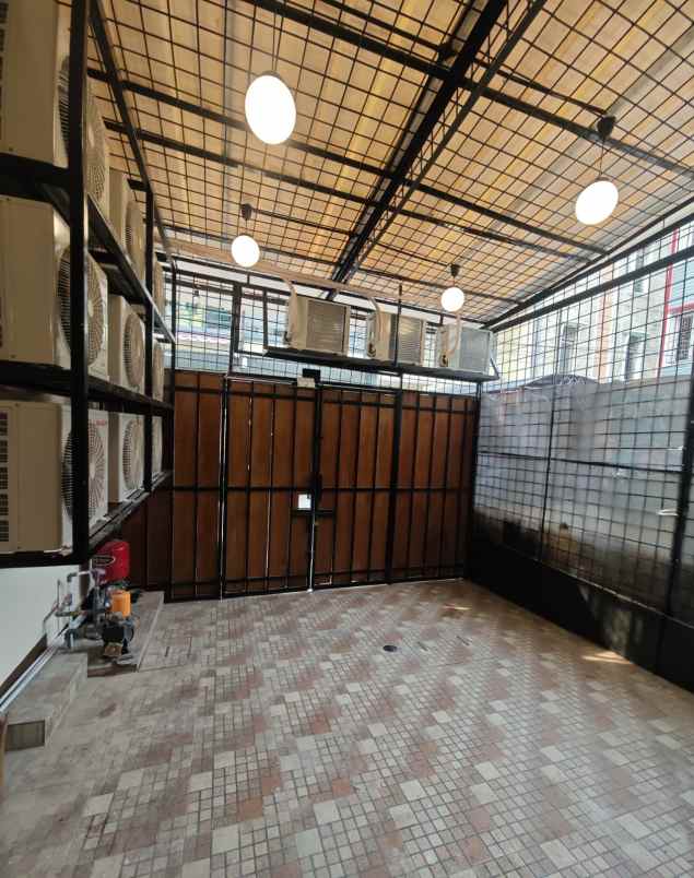 dijual kost jalan kh moh mansyur