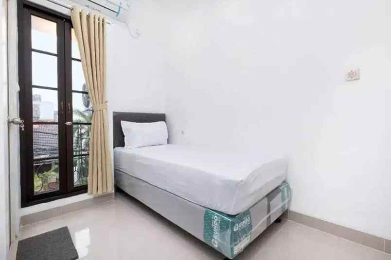 dijual kost jl taman malaka malaka