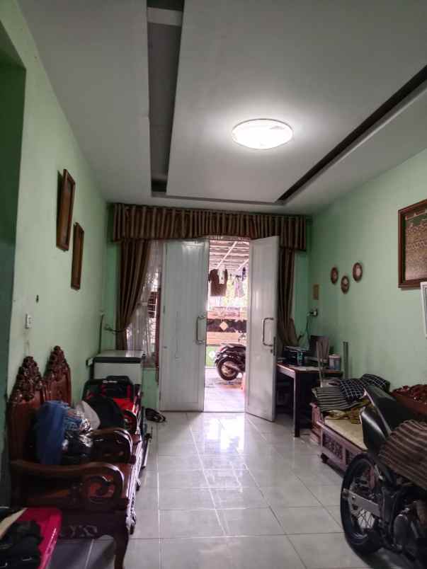 dijual kost kemanggisan