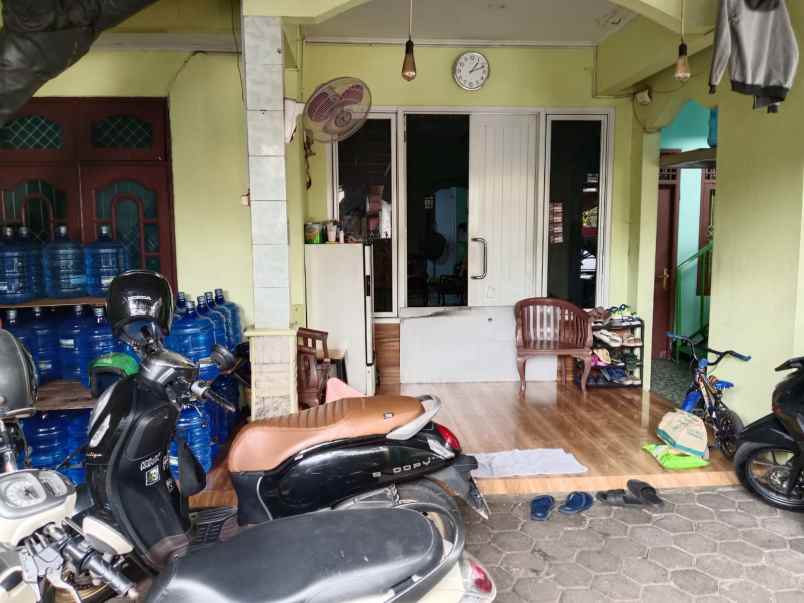 dijual kost kemanggisan
