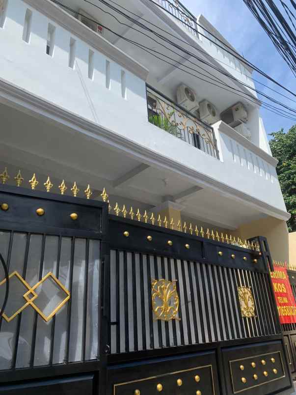 dijual kost pisangan pulogadung