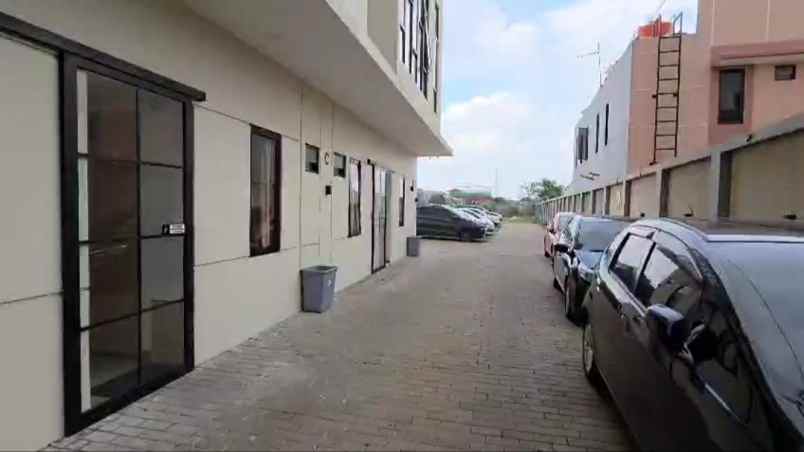 dijual kost raharja telukjambe timur