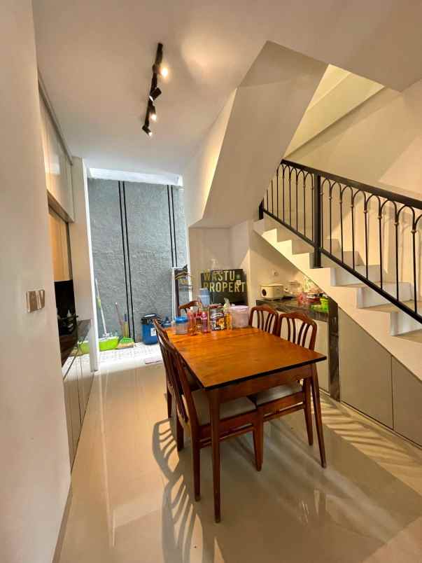 dijual kost sariharjo ngaglik sleman