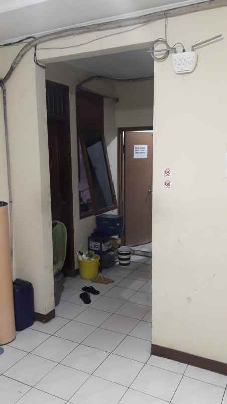 dijual kost tanjung duren selatan