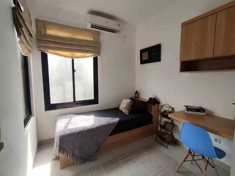 dijual kost ui kukusan beji