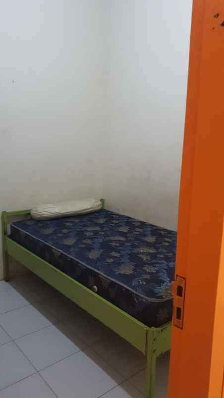 dijual kost undaan