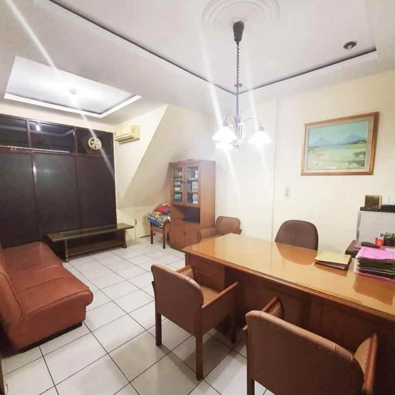 dijual ruko 2 lantai di jl mangkubumi 1 medan maimun