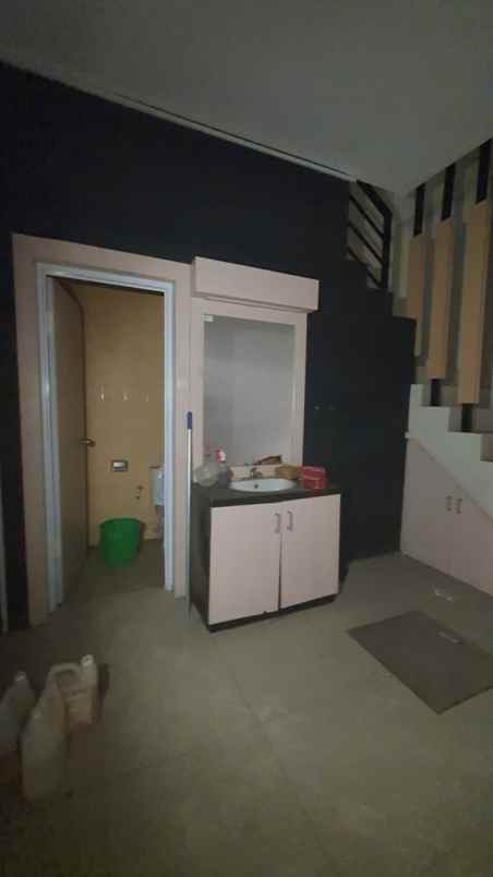 dijual ruko gudang kantor city center