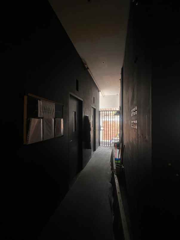 dijual ruko gudang kantor dekat jl damai jalan