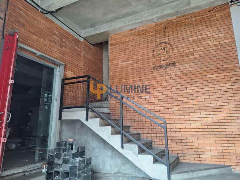 dijual ruko gudang kantor jl affandi demangan