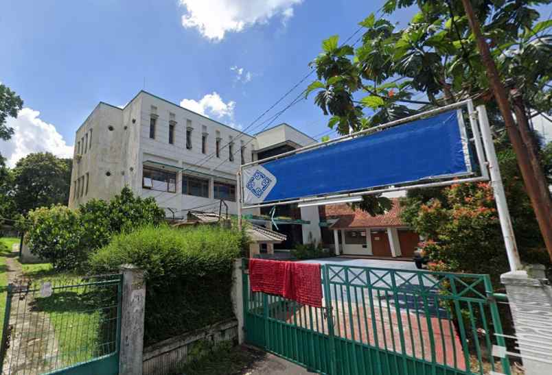 dijual ruko gudang kantor jl tubagus ismail sekeloa