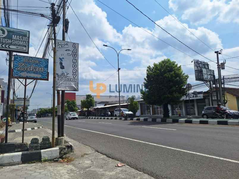 dijual ruko gudang kantor maguwoharjo depok sleman