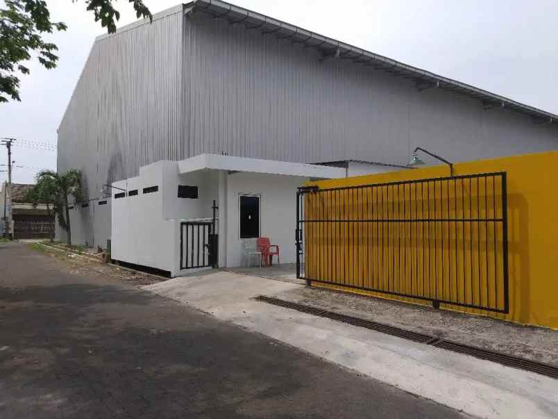 dijual ruko gudang kantor plombokan kec semarang