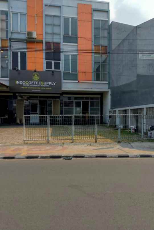 dijual ruko komersial ciputat