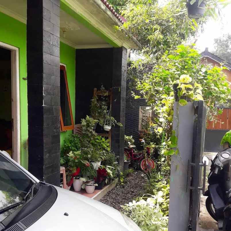 dijual rumah 100 meter ke ringroad