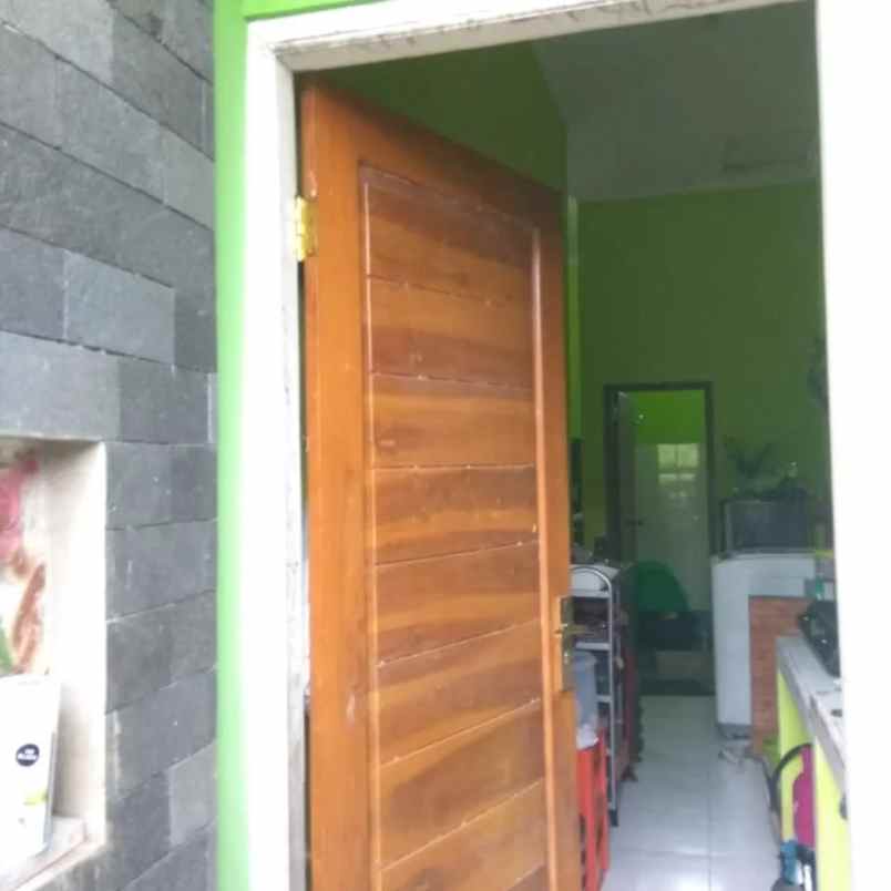 dijual rumah 100 meter ke ringroad