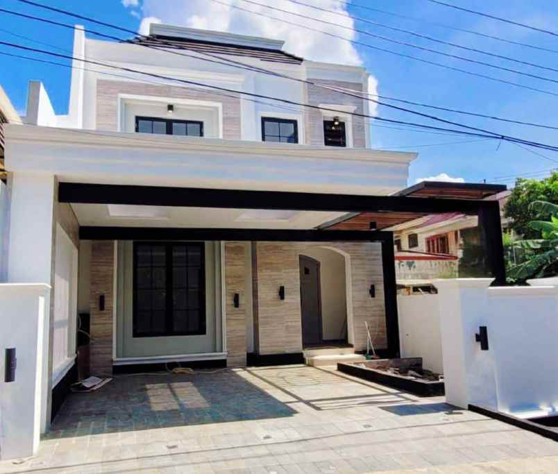 dijual rumah 2 lantai di bukit sari tembalang semarang
