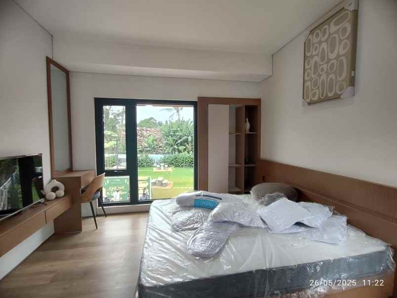 dijual rumah 2 lantai limo depok