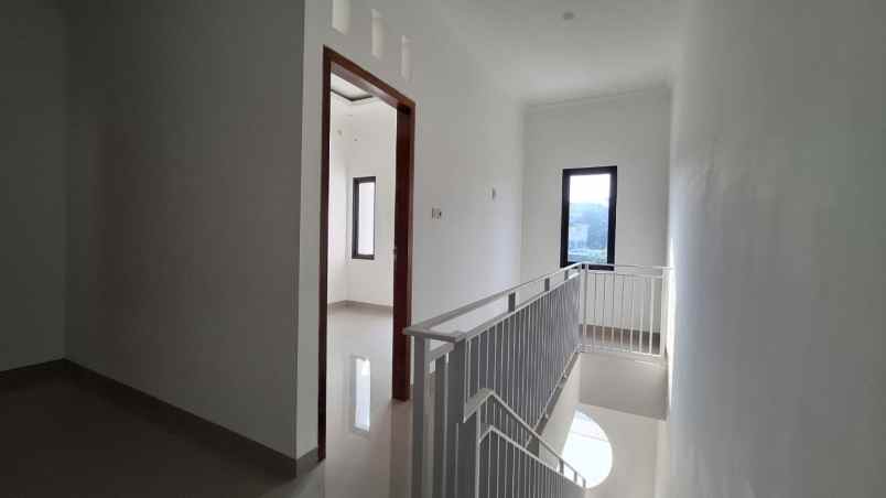 dijual rumah 25 jln palemraya jatimekar