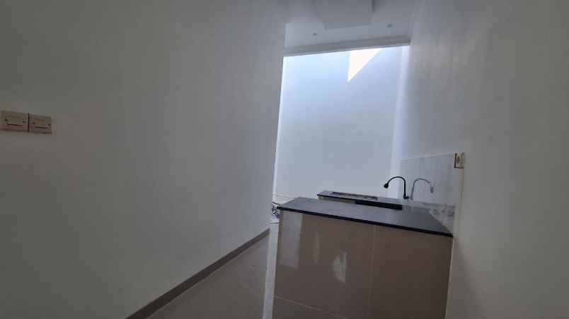 dijual rumah 25 jln palemraya jatimekar