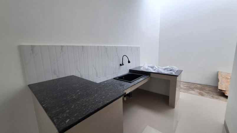 dijual rumah 25 jln palemraya jatimekar